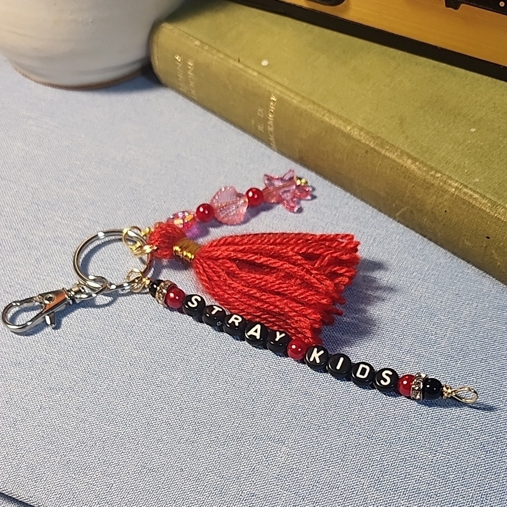 🎤Stray Kids Inspired Keychain